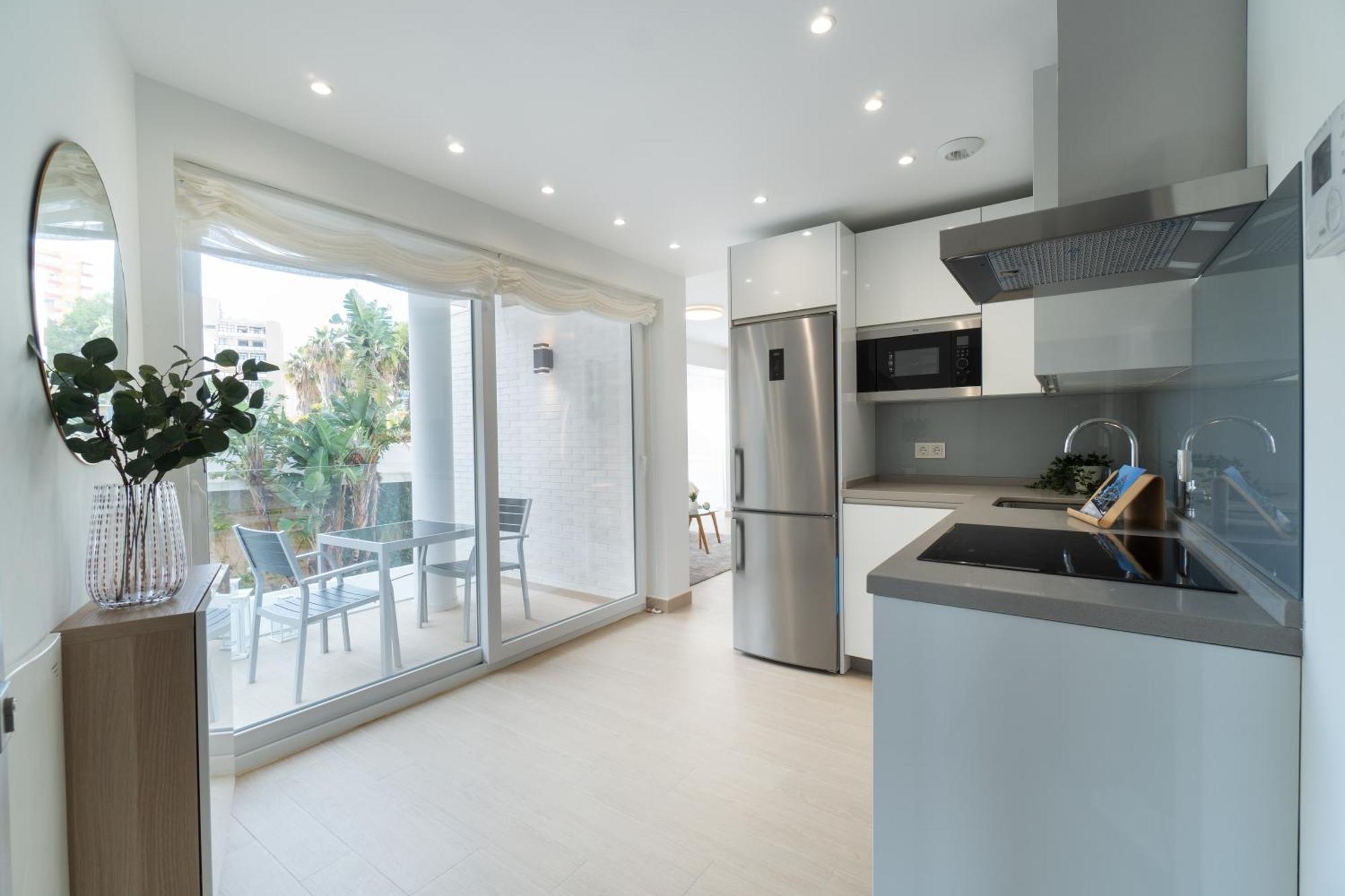 Brisa Puerto Marina Apartments เบนัลมาเดนา ภายนอก รูปภาพ