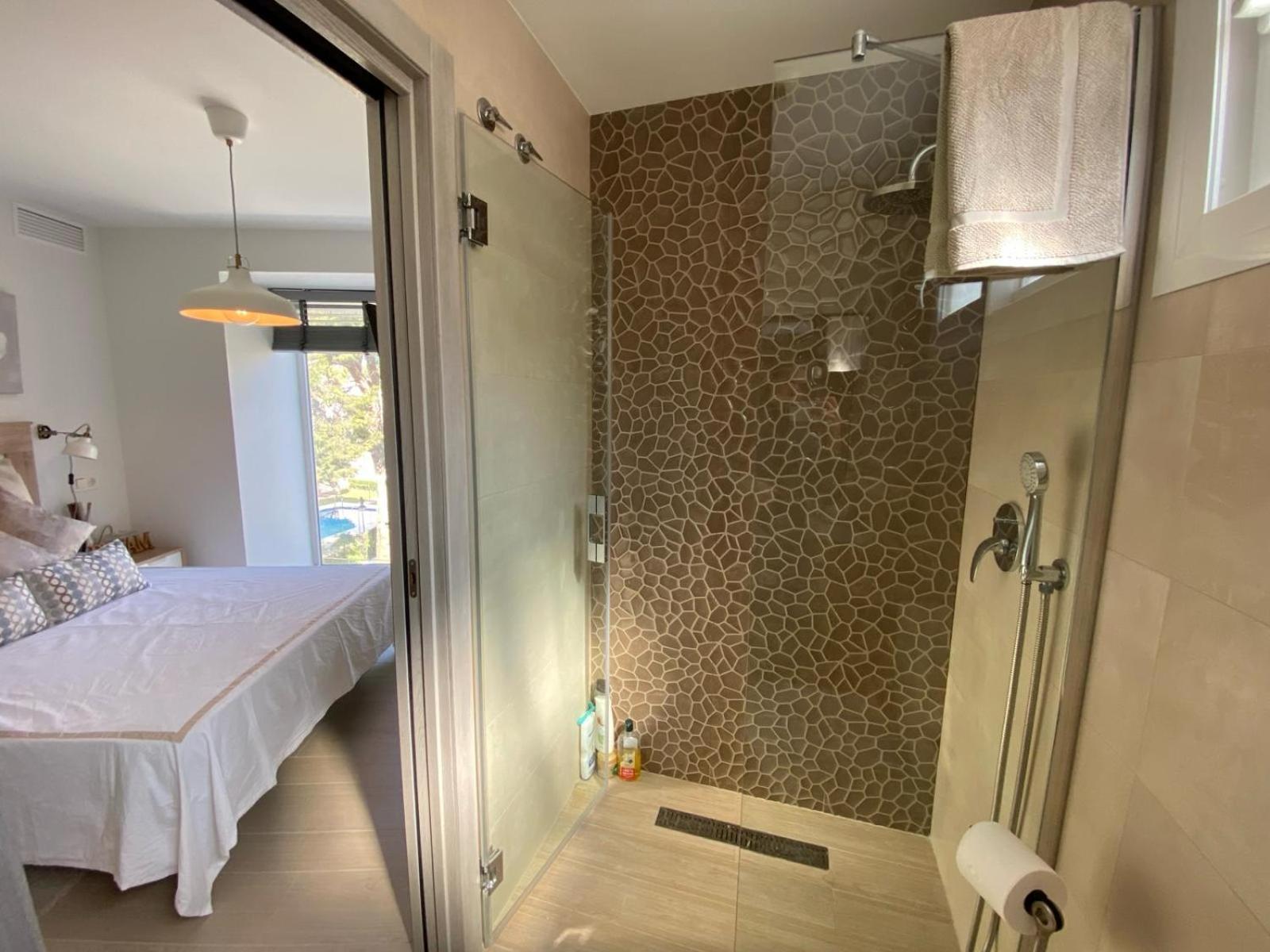 Brisa Puerto Marina Apartments เบนัลมาเดนา ภายนอก รูปภาพ